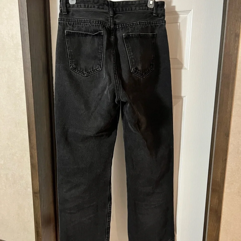 Black Boyfriend Jeans with High-Rise Waist - Picture 2 of 4
